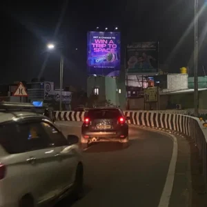 pallavan-salai-hoarding